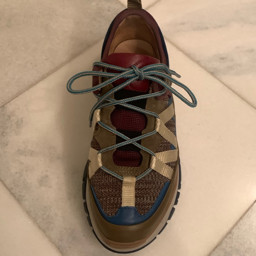 CHLOE: Women’s sneaker